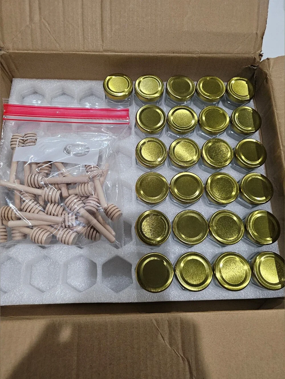 Gold Lid Mini Jars with Wooden Honey Dippers - Party Favor Set